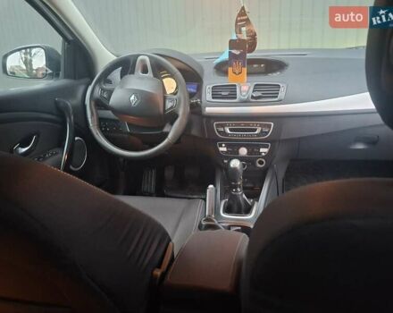 Белый Рено Меган, объемом двигателя 1.46 л и пробегом 298 тыс. км за 6700 $, фото 7 на Automoto.ua
