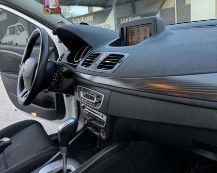 Белый Рено Меган, объемом двигателя 1.46 л и пробегом 316 тыс. км за 6500 $, фото 31 на Automoto.ua