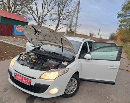 Білий Рено Меган, об'ємом двигуна 1.6 л та пробігом 220 тис. км за 7350 $, фото 6 на Automoto.ua