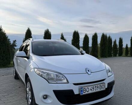 Белый Рено Меган, объемом двигателя 1.46 л и пробегом 316 тыс. км за 6500 $, фото 1 на Automoto.ua