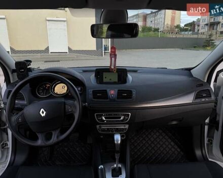 Белый Рено Меган, объемом двигателя 1.46 л и пробегом 316 тыс. км за 6500 $, фото 28 на Automoto.ua