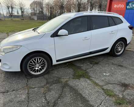 Белый Рено Меган, объемом двигателя 1.46 л и пробегом 299 тыс. км за 6200 $, фото 10 на Automoto.ua