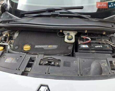 Белый Рено Меган, объемом двигателя 2 л и пробегом 236 тыс. км за 6500 $, фото 8 на Automoto.ua