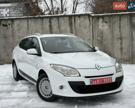 Белый Рено Меган, объемом двигателя 1.6 л и пробегом 250 тыс. км за 7300 $, фото 9 на Automoto.ua