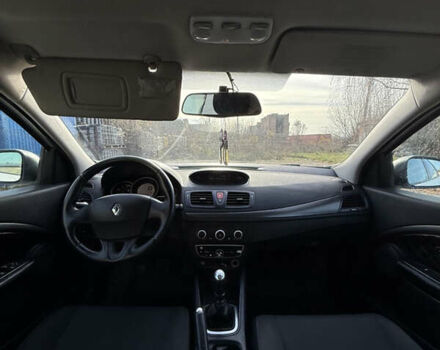 Білий Рено Меган, об'ємом двигуна 1.5 л та пробігом 363 тис. км за 5700 $, фото 13 на Automoto.ua