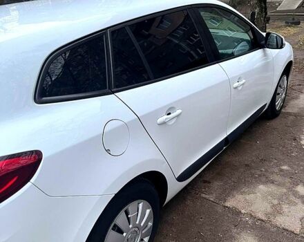 Белый Рено Меган, объемом двигателя 1.5 л и пробегом 280 тыс. км за 7500 $, фото 1 на Automoto.ua