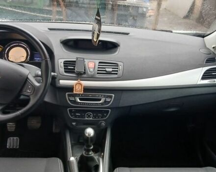 Білий Рено Меган, об'ємом двигуна 1.6 л та пробігом 240 тис. км за 7400 $, фото 2 на Automoto.ua