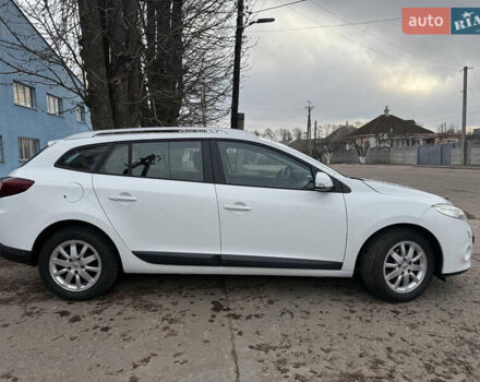 Белый Рено Меган, объемом двигателя 1.6 л и пробегом 211 тыс. км за 7399 $, фото 11 на Automoto.ua