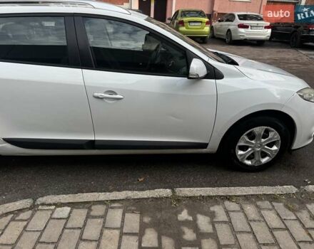 Рено Меган 2010 в Житомире на Automoto.ua Белый Рено Меган, объемом двигателя 1.46 л и пробегом 173 тыс. км за 6700 $, фото 7 на Automoto.ua