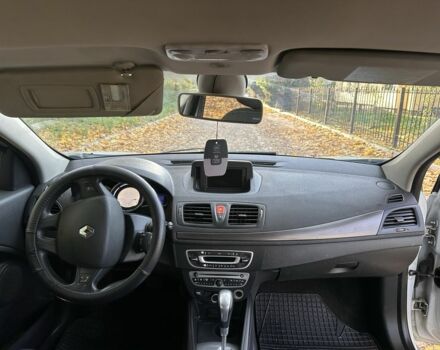 Білий Рено Меган, об'ємом двигуна 1.5 л та пробігом 257 тис. км за 5250 $, фото 16 на Automoto.ua