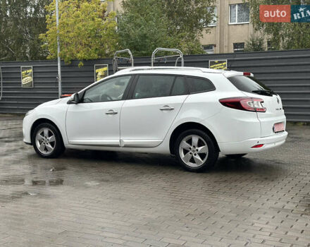 Белый Рено Меган, объемом двигателя 1.6 л и пробегом 247 тыс. км за 6300 $, фото 8 на Automoto.ua