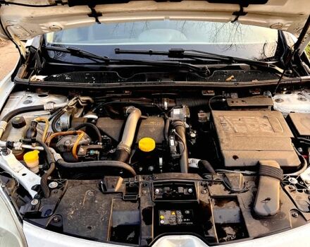 Белый Рено Меган, объемом двигателя 1.5 л и пробегом 265 тыс. км за 5900 $, фото 6 на Automoto.ua