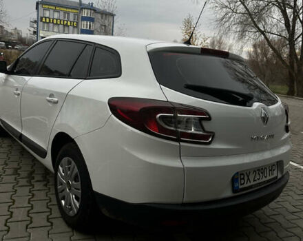 Белый Рено Меган, объемом двигателя 1.46 л и пробегом 289 тыс. км за 6200 $, фото 18 на Automoto.ua