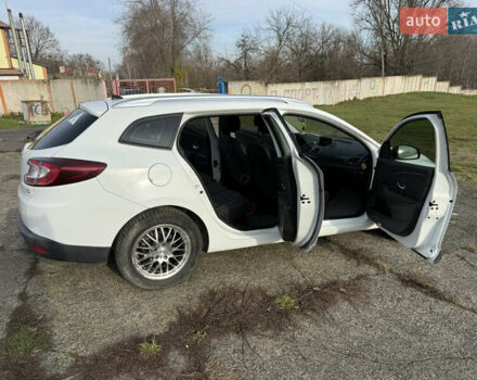 Белый Рено Меган, объемом двигателя 1.46 л и пробегом 299 тыс. км за 6200 $, фото 28 на Automoto.ua