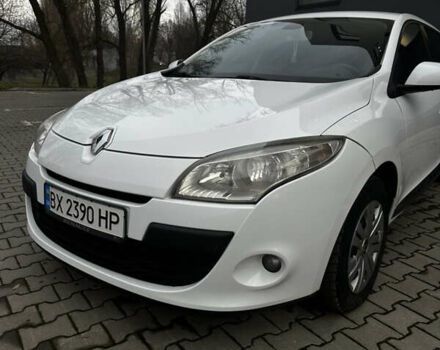 Белый Рено Меган, объемом двигателя 1.46 л и пробегом 289 тыс. км за 6200 $, фото 13 на Automoto.ua