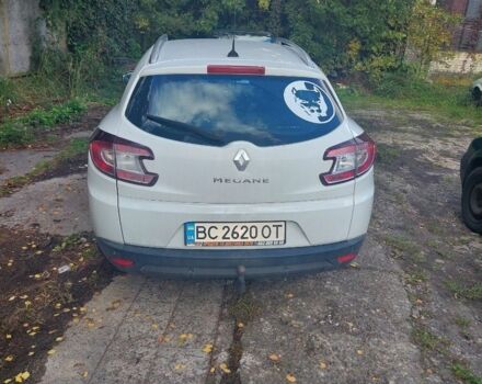 Рено Меган 2010 у Львові на Automoto.ua Білий Рено Меган, об'ємом двигуна 2 л та пробігом 255 тис. км за 7300 $, фото 4 на Automoto.ua