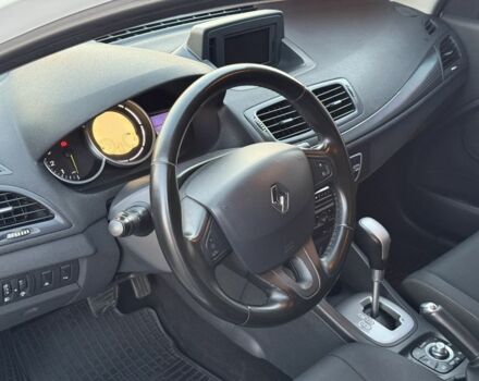 Белый Рено Меган, объемом двигателя 1.5 л и пробегом 243 тыс. км за 7500 $, фото 13 на Automoto.ua