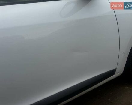 Рено Меган 2010 в Житомире на Automoto.ua Белый Рено Меган, объемом двигателя 1.46 л и пробегом 173 тыс. км за 6700 $, фото 3 на Automoto.ua