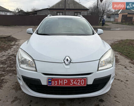 Белый Рено Меган, объемом двигателя 1.6 л и пробегом 211 тыс. км за 7399 $, фото 9 на Automoto.ua
