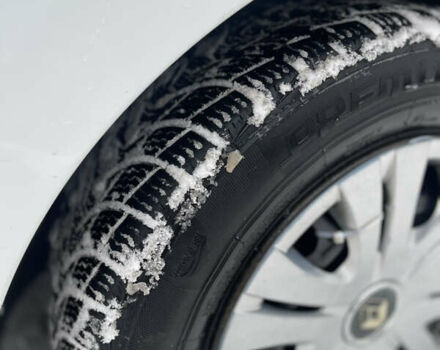 Белый Рено Меган, объемом двигателя 1.46 л и пробегом 289 тыс. км за 5999 $, фото 16 на Automoto.ua