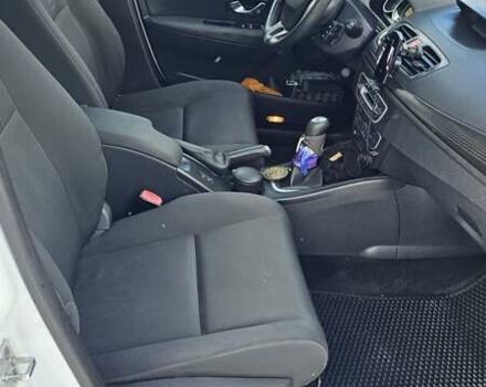 Білий Рено Меган, об'ємом двигуна 1.46 л та пробігом 232 тис. км за 7200 $, фото 14 на Automoto.ua