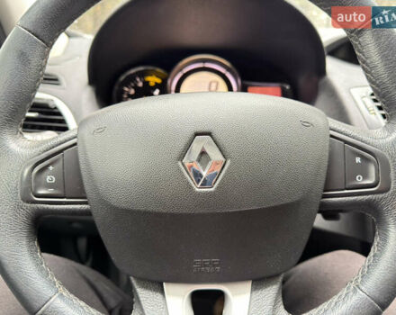 Белый Рено Меган, объемом двигателя 1.87 л и пробегом 302 тыс. км за 6300 $, фото 30 на Automoto.ua