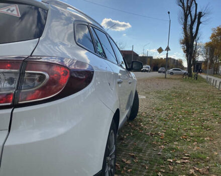 Белый Рено Меган, объемом двигателя 1.5 л и пробегом 270 тыс. км за 6950 $, фото 6 на Automoto.ua