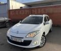 Белый Рено Меган, объемом двигателя 1.5 л и пробегом 246 тыс. км за 8200 $, фото 1 на Automoto.ua