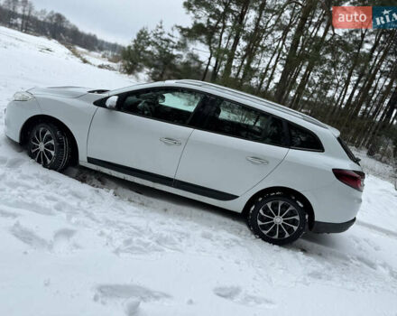 Белый Рено Меган, объемом двигателя 1.87 л и пробегом 302 тыс. км за 6300 $, фото 6 на Automoto.ua