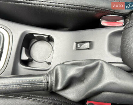 Білий Рено Меган, об'ємом двигуна 1.87 л та пробігом 302 тис. км за 6200 $, фото 31 на Automoto.ua