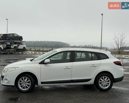 Белый Рено Меган, объемом двигателя 1.6 л и пробегом 211 тыс. км за 6750 $, фото 4 на Automoto.ua