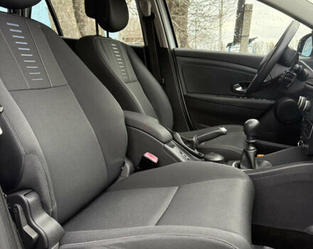 Белый Рено Меган, объемом двигателя 1.6 л и пробегом 211 тыс. км за 7399 $, фото 23 на Automoto.ua