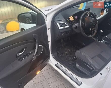 Белый Рено Меган, объемом двигателя 1.46 л и пробегом 298 тыс. км за 6700 $, фото 5 на Automoto.ua