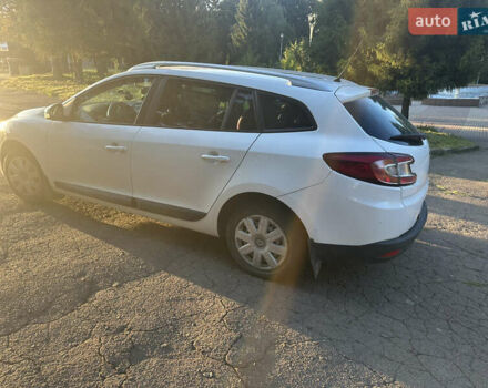 Білий Рено Меган, об'ємом двигуна 1.46 л та пробігом 235 тис. км за 6700 $, фото 16 на Automoto.ua