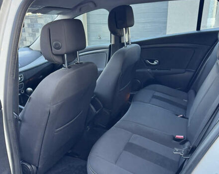 Белый Рено Меган, объемом двигателя 1.46 л и пробегом 298 тыс. км за 6200 $, фото 52 на Automoto.ua