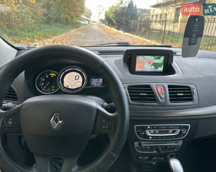 Белый Рено Меган, объемом двигателя 1.5 л и пробегом 257 тыс. км за 5250 $, фото 33 на Automoto.ua