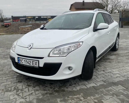 Белый Рено Меган, объемом двигателя 1.46 л и пробегом 232 тыс. км за 5850 $, фото 3 на Automoto.ua