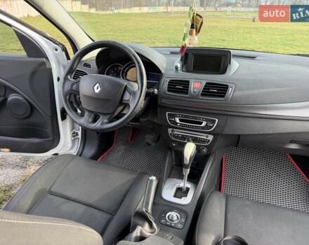 Белый Рено Меган, объемом двигателя 1.46 л и пробегом 299 тыс. км за 6200 $, фото 45 на Automoto.ua