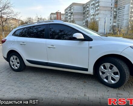 Белый Рено Меган, объемом двигателя 1.5 л и пробегом 240 тыс. км за 7499 $, фото 4 на Automoto.ua