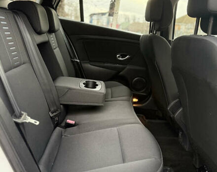 Белый Рено Меган, объемом двигателя 1.6 л и пробегом 211 тыс. км за 7399 $, фото 26 на Automoto.ua