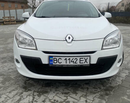 Белый Рено Меган, объемом двигателя 1.46 л и пробегом 232 тыс. км за 5850 $, фото 1 на Automoto.ua
