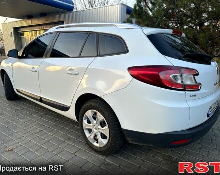 Белый Рено Меган, объемом двигателя 1.5 л и пробегом 240 тыс. км за 7499 $, фото 6 на Automoto.ua