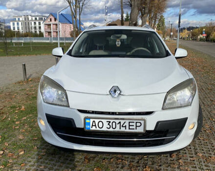 Белый Рено Меган, объемом двигателя 1.5 л и пробегом 270 тыс. км за 6950 $, фото 4 на Automoto.ua