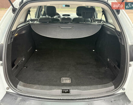 Белый Рено Меган, объемом двигателя 1.6 л и пробегом 211 тыс. км за 7399 $, фото 30 на Automoto.ua