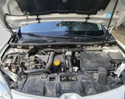 Белый Рено Меган, объемом двигателя 1.5 л и пробегом 269 тыс. км за 7000 $, фото 3 на Automoto.ua