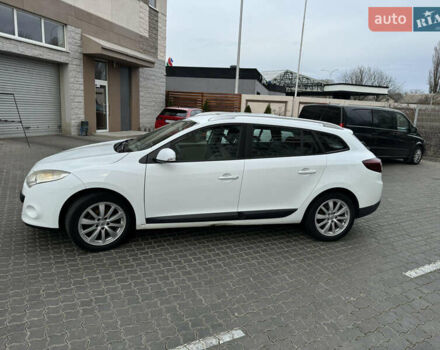 Белый Рено Меган, объемом двигателя 1.5 л и пробегом 323 тыс. км за 5500 $, фото 2 на Automoto.ua