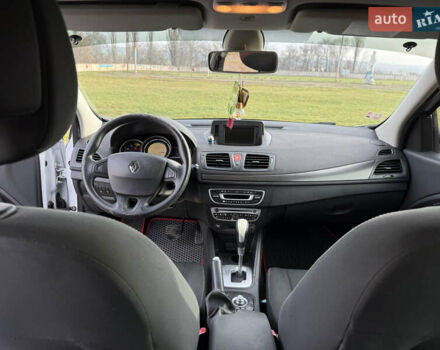 Белый Рено Меган, объемом двигателя 1.46 л и пробегом 299 тыс. км за 6200 $, фото 36 на Automoto.ua