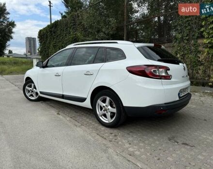 Белый Рено Меган, объемом двигателя 2 л и пробегом 245 тыс. км за 7800 $, фото 13 на Automoto.ua