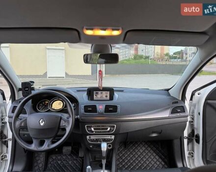 Белый Рено Меган, объемом двигателя 1.46 л и пробегом 316 тыс. км за 6500 $, фото 29 на Automoto.ua
