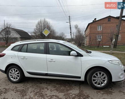 Белый Рено Меган, объемом двигателя 1.6 л и пробегом 211 тыс. км за 7399 $, фото 7 на Automoto.ua